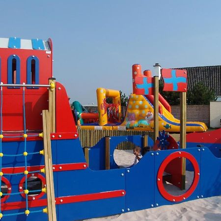 Park Kerlinga Hotel Bredene Buitenkant foto
