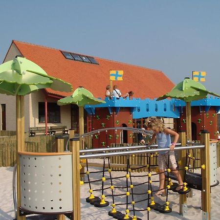 Park Kerlinga Hotel Bredene Buitenkant foto