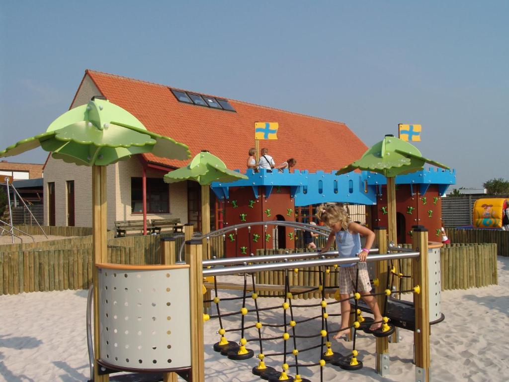 Park Kerlinga Hotel Bredene Buitenkant foto